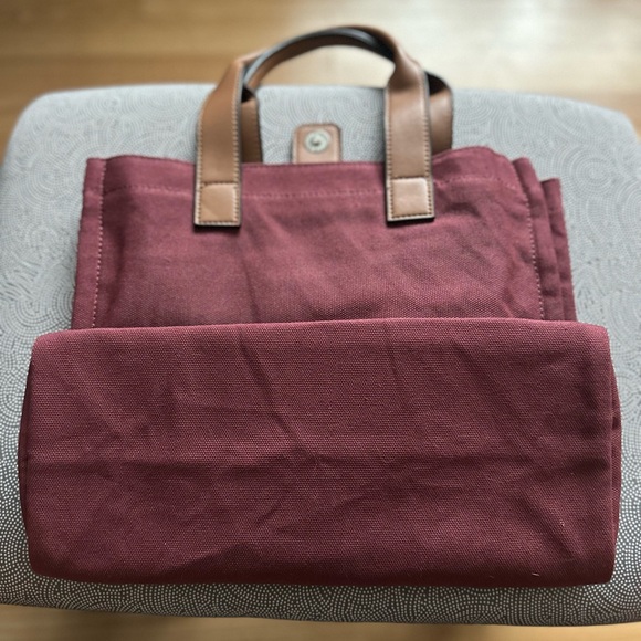 True Religion Tote Shoulder Bag Burgundy - Picture 3 of 7